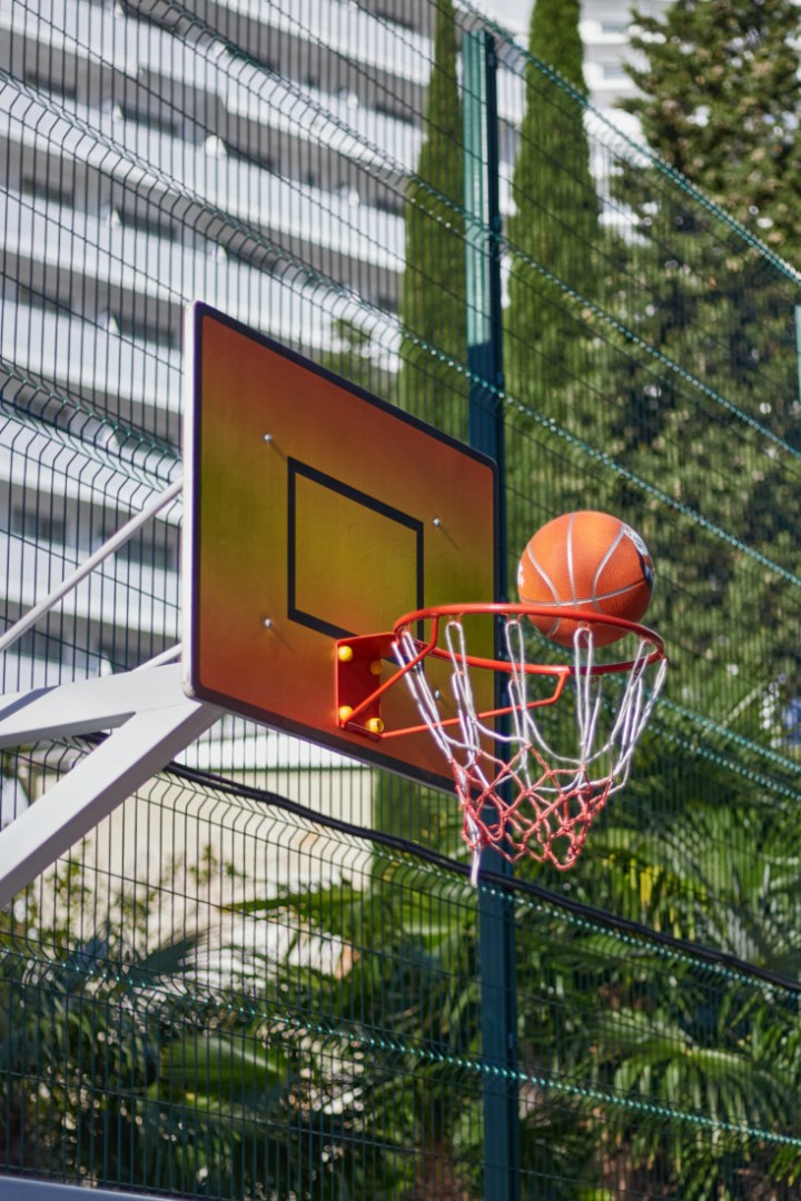 sportivnaya-ploshhadka.jpg